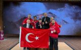 Dünya Şampiyonası’nda milli halterciler 2’si altın 5 madalya kazandı Dünya Şampiyonası’nda milli halterciler 2’si altın 5 madalya kazandı
