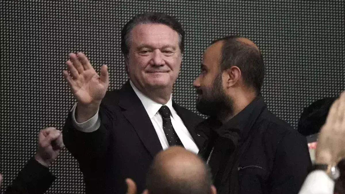 Beşiktaş’ın eski başkanı için geçici ihraç! Beşiktaş’ın eski başkanı için geçici ihraç!