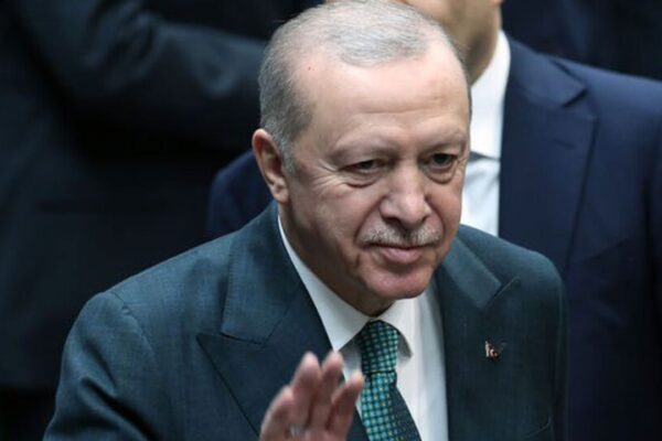 Demirtaş sorusuna yanıt: Yargı ne derse uyarız