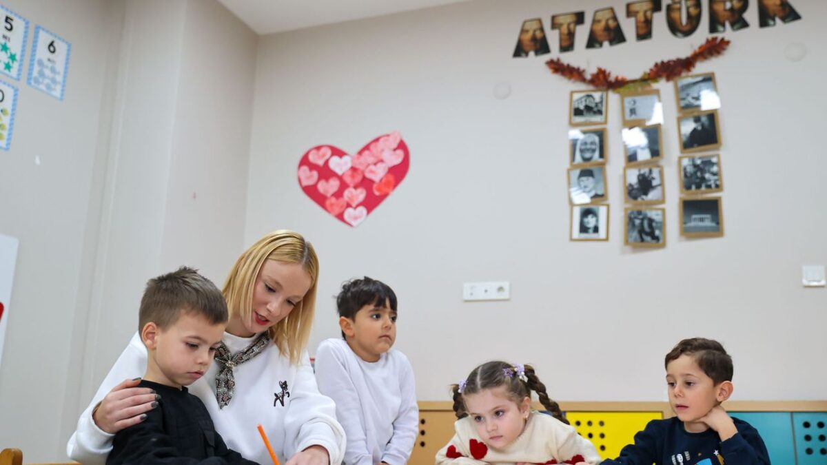 Buca Belediyesi Öğretmenler Günü’nü kısa filmle kutladı