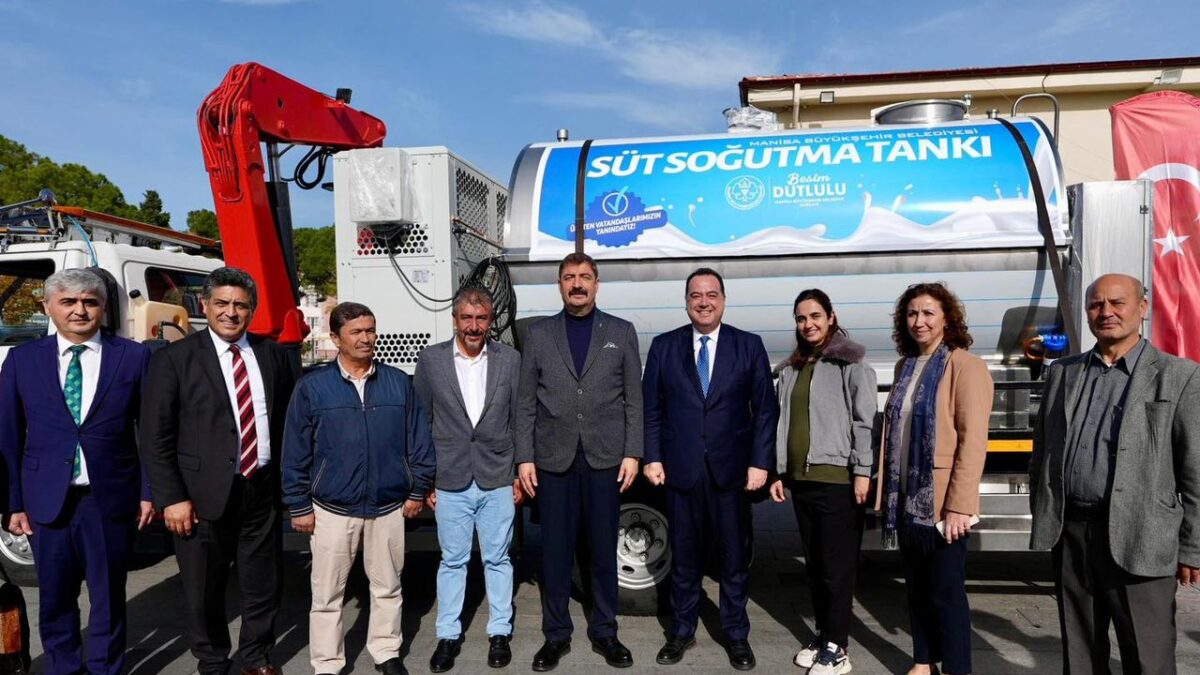 Manisa’da 10 kooperatife makine ve ekipman desteği