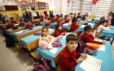 Öğrenciler ders başı yapacak… Ara tatil yarın sona eriyor Öğrenciler ders başı yapacak… Ara tatil yarın sona eriyor