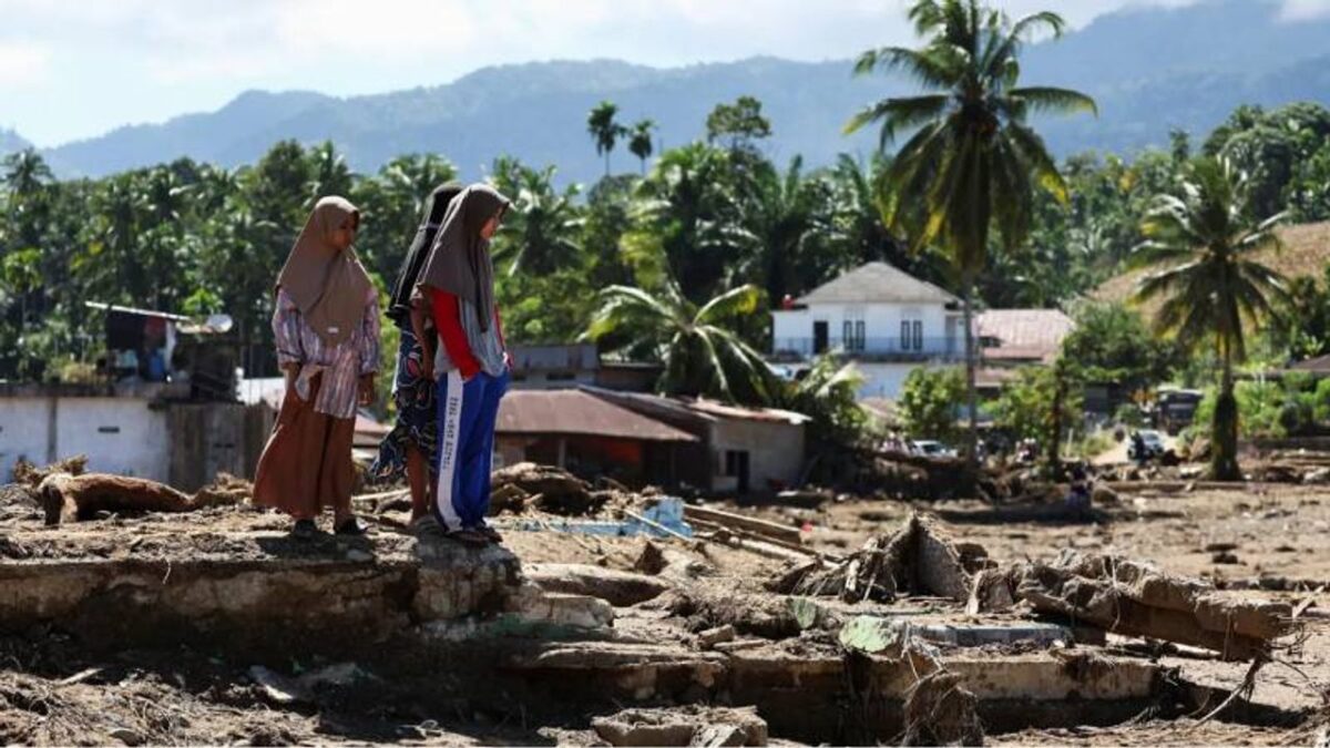 Endonezya’daki sel felaketinde ölü sayısı 500’e çıktı!