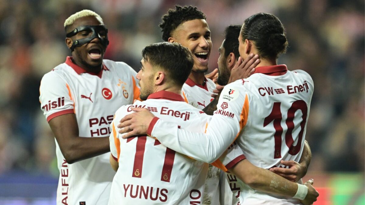 Bol gollü galibiyet… Aslan Antalya’da kükredi! Bol gollü galibiyet… Aslan Antalya’da kükredi!