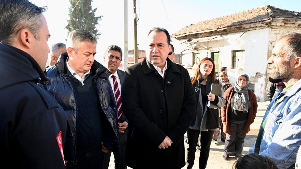 Besim Dutlulu’dan evi yanan aileye ziyaret: Yaraları hep birlikte saracağız