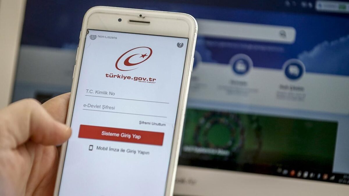 e-Devlet Kapısı Türkiye’nin dijital yüzü haline geldi