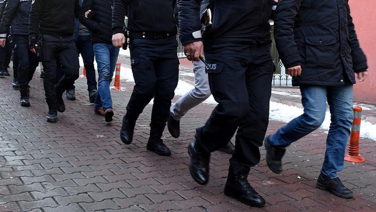 Suç örgütlerine operasyon: 8 zanlı tutuklandı