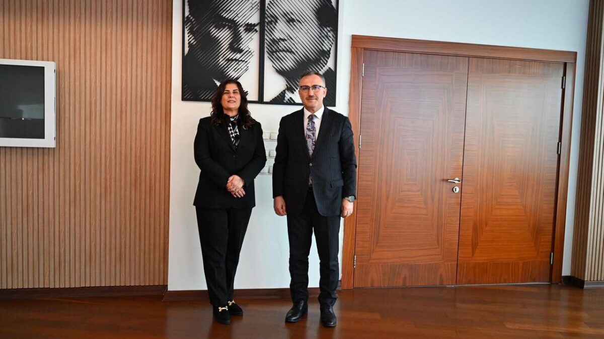 Başkan Çerçioğlu’na Merkez Disiplin Kurulu Başkanı Sarı’dan ziyaret Başkan Çerçioğlu’na Merkez Disiplin Kurulu Başkanı Sarı’dan ziyaret