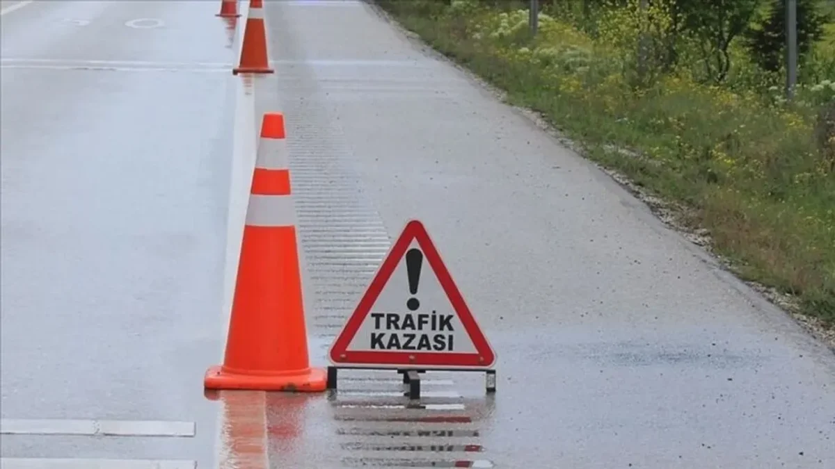 Genç motosikletli kaza kurbanı! Genç motosikletli kaza kurbanı!