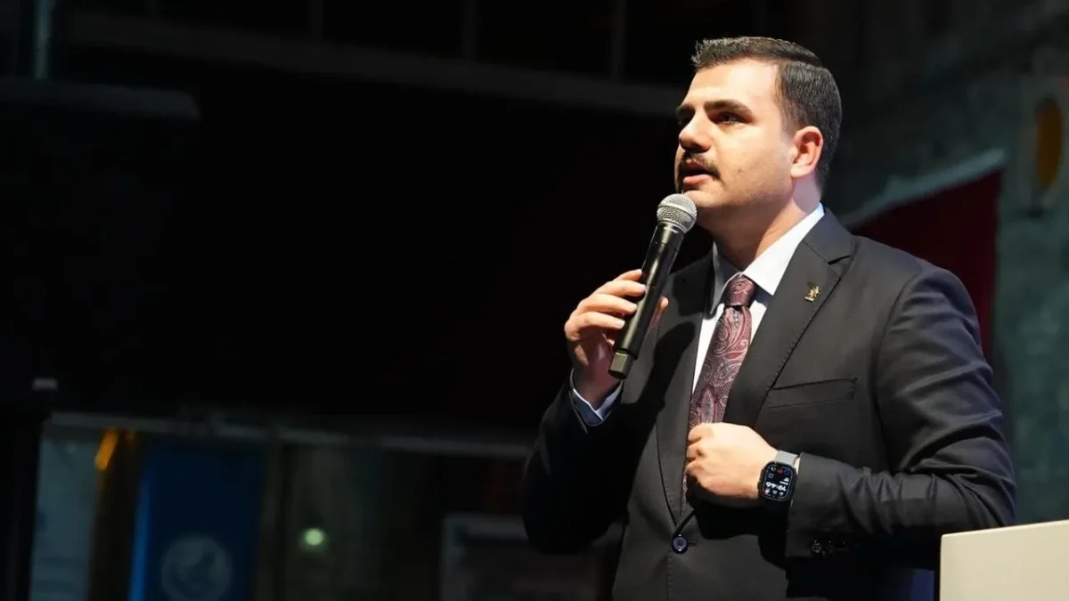 AK Partili İnan’dan TOKİ töreninde kooperatif davası salvosu: İzmirlilerin ev hayalleri istismar edildi! AK Partili İnan’dan TOKİ töreninde kooperatif davası salvosu: İzmirlilerin ev hayalleri istismar edildi!