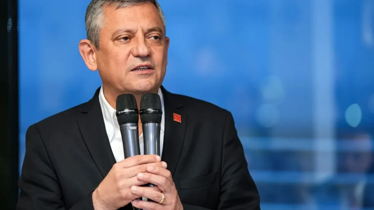 Özgür Özel’den Konak’ta mesaj seli!