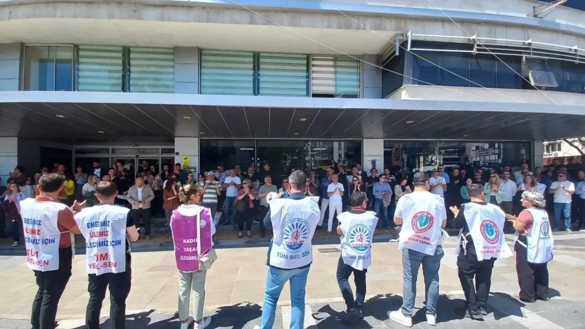 Karşıyaka’da SDS uzlaşısı… İmzalar atıldı! Karşıyaka’da SDS uzlaşısı… İmzalar atıldı!