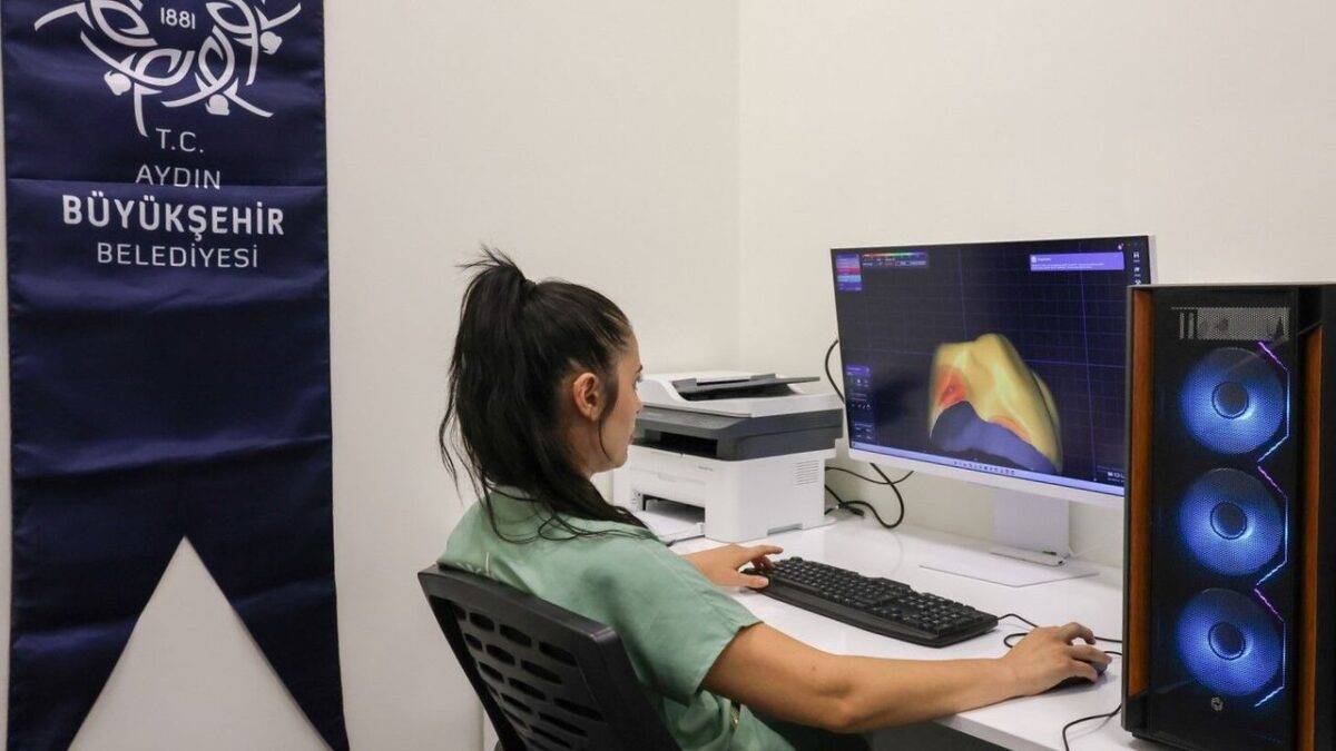 Aydın Büyükşehir Belediyesi Diş Protez Laboratuvarı hizmetlerine devam ediyor Aydın Büyükşehir Belediyesi Diş Protez Laboratuvarı hizmetlerine devam ediyor